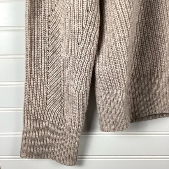Charter Club Luxury 100% Cashmere Sweater Pullover Size Large Taupe - Picture 3 of 9